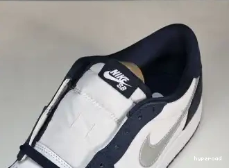 Hyperoad 1 Navy Low SB Jordan Midnight 0705